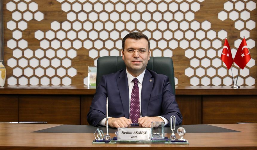 Vali Akmeşe: “Atatürk’ün Niğde’ye gelişi bir onur vesilesidir”