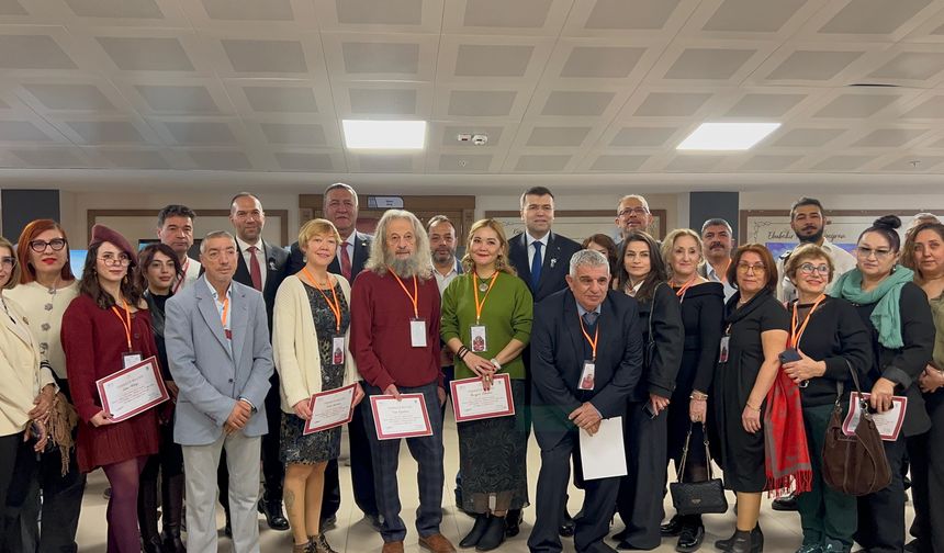 Atatürk’ün Niğde’ye gelişinin anısına hazırlanan eserler sergilendi