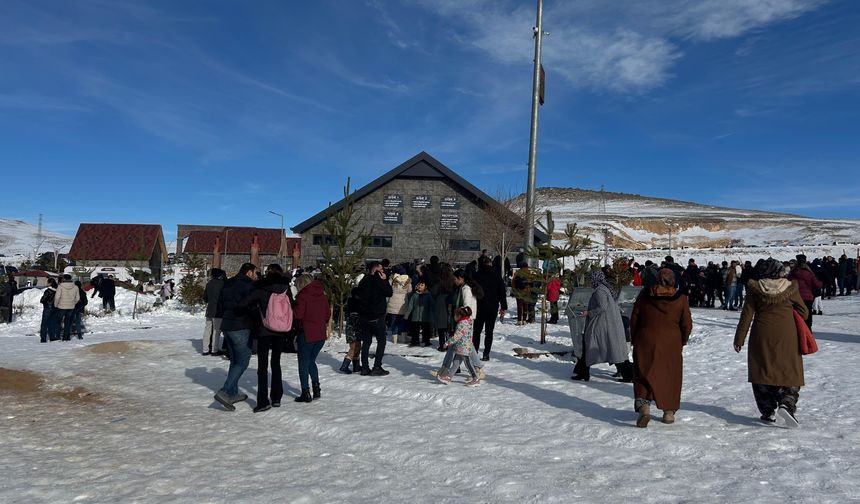 Ketençimen Kayak Merkezi’ne ara tatilde 120 bin ziyaretçi!