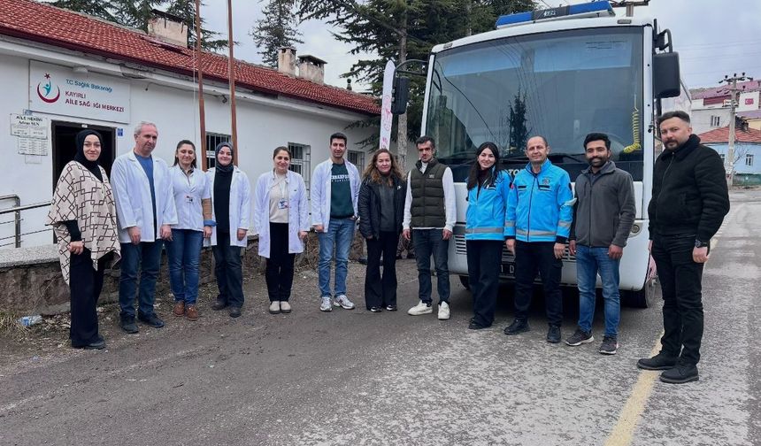 Mobil sağlıklı hayat ekipleri Kayırlı Köyünde