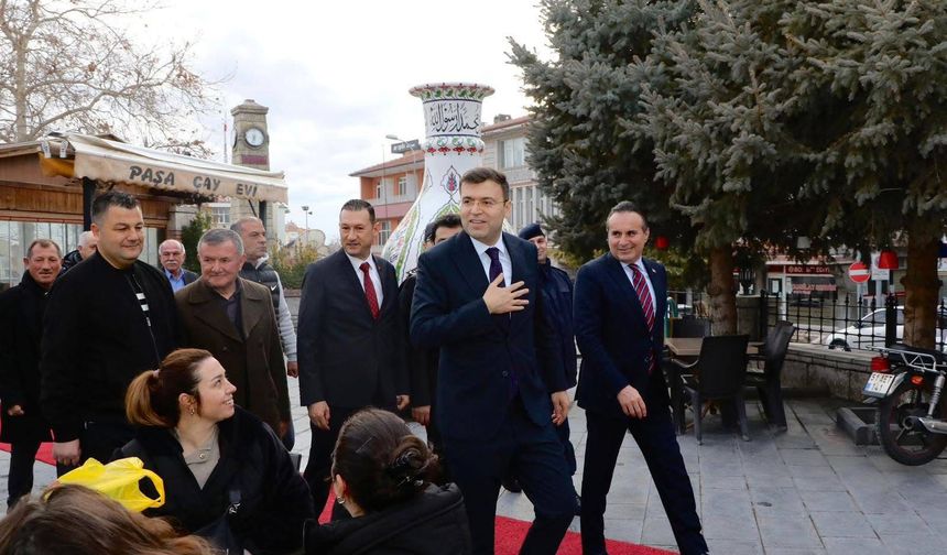Vali Akmeşe’den Bor’da türbe ve esnaf ziyareti
