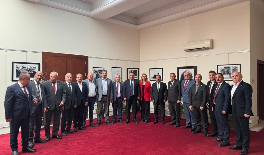 CHP Niğde'den tahliye olan Başkan Zeydan Karalar’a ziyaret