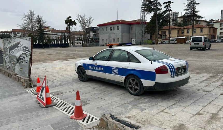 Niğde’de eski valilik alanı otoparkı geçici olarak kapatıldı