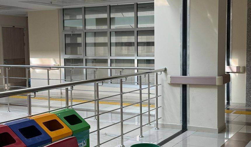 Hastanede uzun yıllardır sorun olan çatı problemi çözüldü