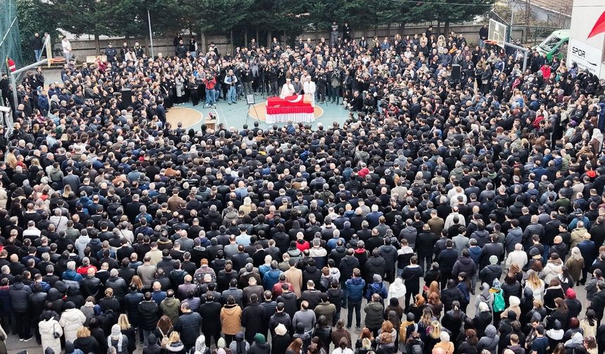 Fatma Nur öğretmenin anma töreni havadan görüntülendi