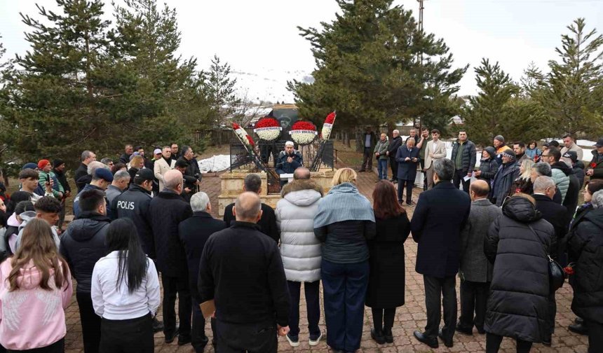 Aşık Veysel 53 yıl sonra da unutulmadı