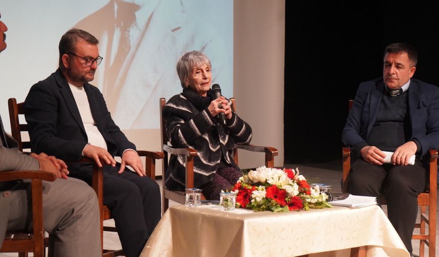Mehmet Akif Ersoy'un torunu dedesini Niğde'de anlattı