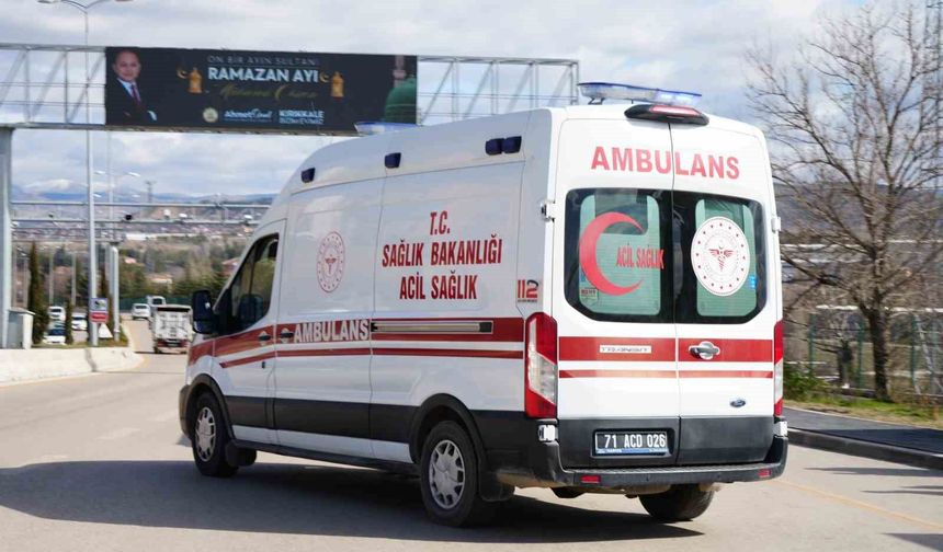 Dolmuşta tartıştığı genci bıçakla yaralayan kadın gözaltına alındı