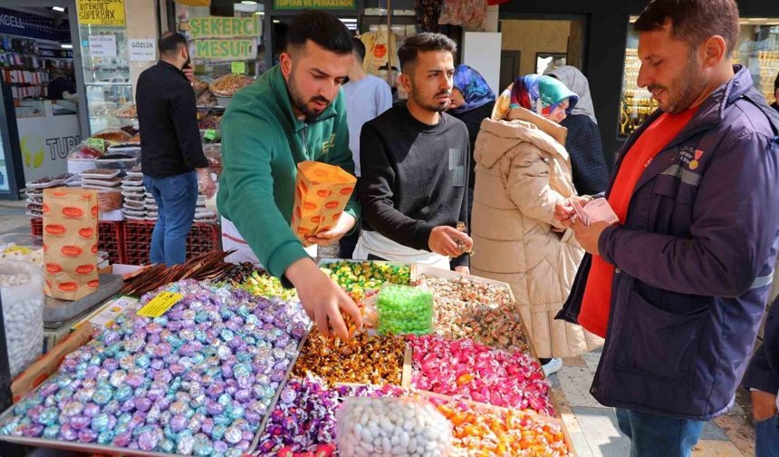 Bayram öncesi alışveriş yoğunluğu