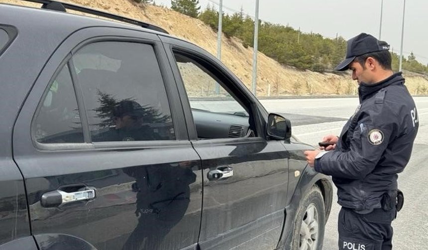 Yapılan uygulamalarda aranan 11 kişi tutuklandı