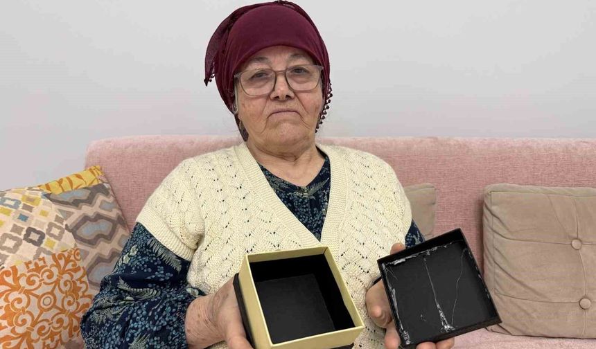 'Polisiz' diyerek kandırdılar, yaşlı kadının 2 milyonluk altını çaldılar
