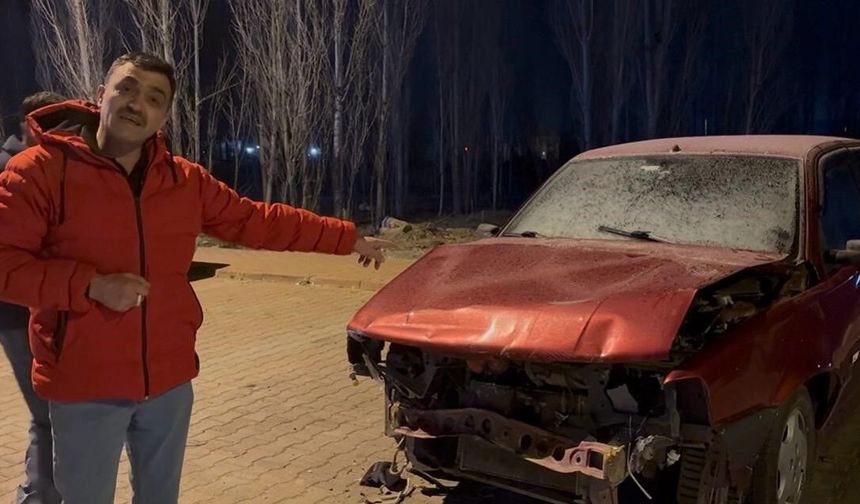 Sattığı otomobilin parasını beklerken, kazalı haliyle karşılaştı