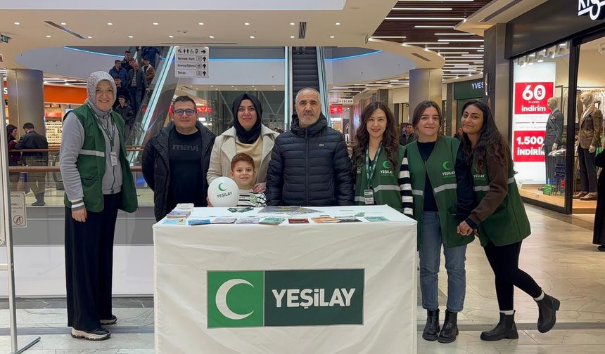 Yeşilay Haftası’nda Niğde’de farkındalık standı açıldı