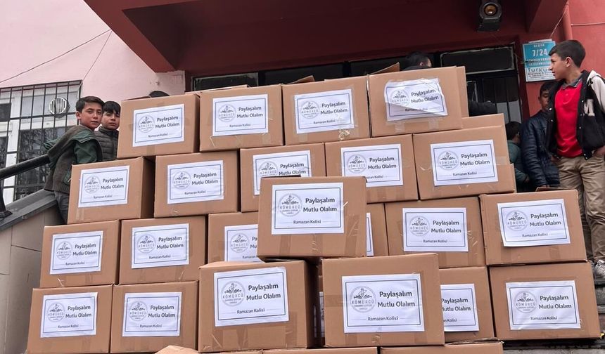 Kömürcü'de miniklerden Ramazan dayanışması