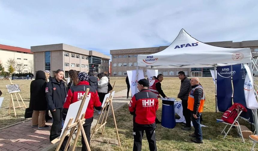 NÖHÜ kampüsünde Afet Farkındalık Eğitimi düzenlendi
