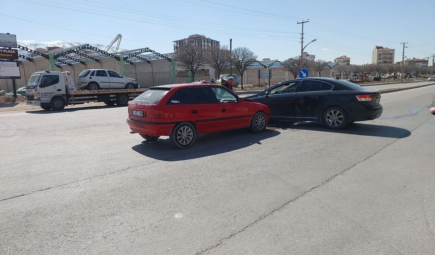 Niğde’de yarım saat arayla iki ayrı kaza