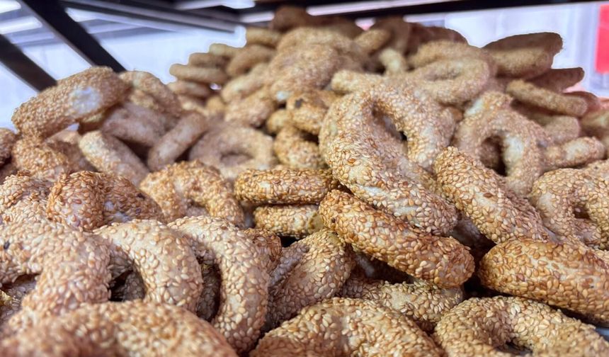 Niğde’de Kadir Gecesi için kandil simidi mesaisi