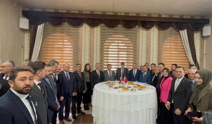 Niğde’de protokol ve vatandaşlar bayramlaştı