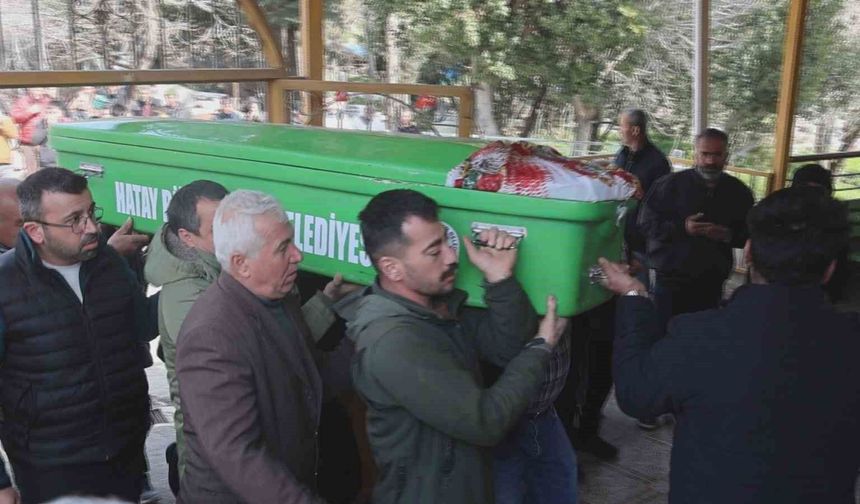 Hamile kadını 5 ay önce evlendiği eşinden ölüm ayırdı