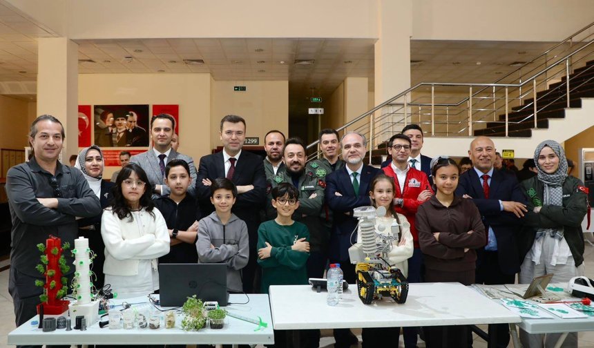 Niğde’de tarımın geleceği yapay zekâ ile konuşuldu