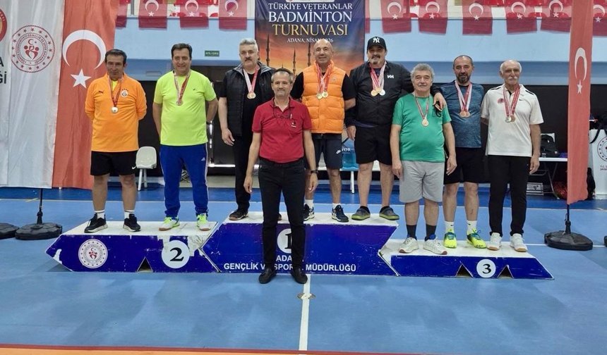 Niğde veteran badmintoncularından 6 madalya
