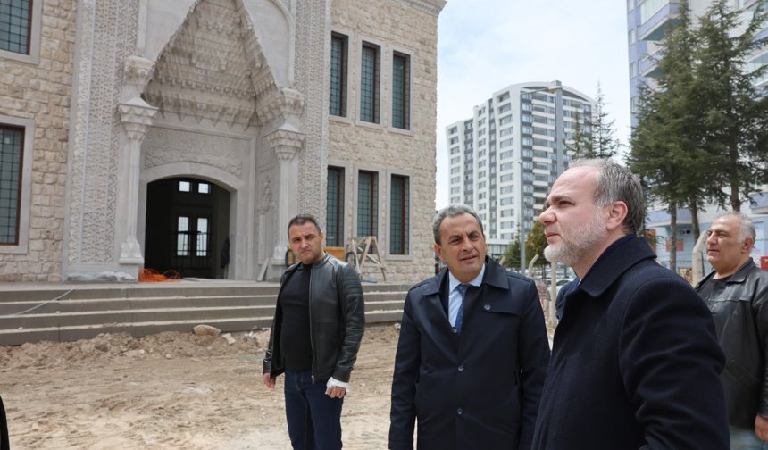Niğde’de Rektör Uslu: “Camimiz kısa sürede ibadete açılacak”