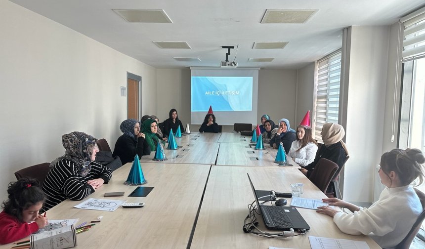 Niğde’de ailelere yönelik eğitim programı düzenlendi