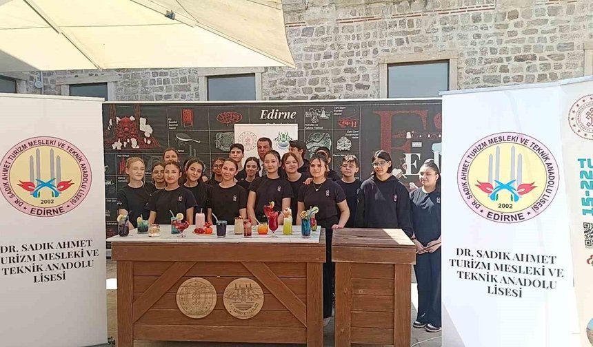 Geleceğin aşçıları hünerlerini sergiledi