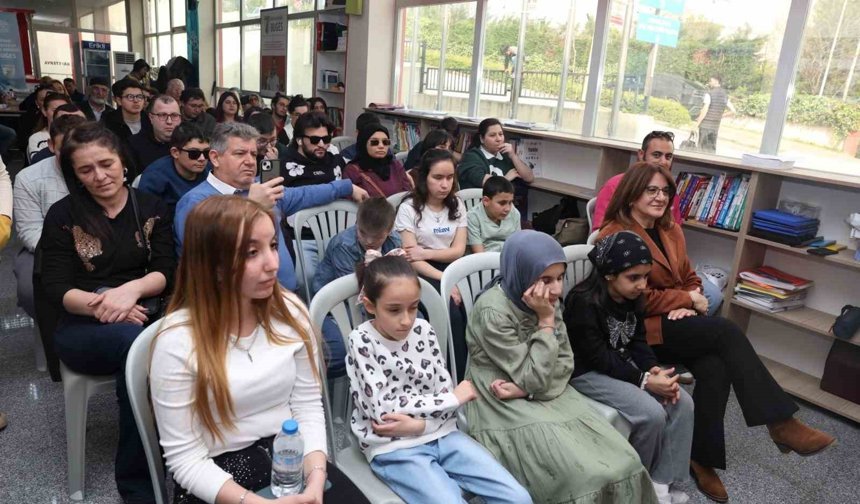 Görme engelli sporcular için canlı radyo tiyatrosu sahnelendi