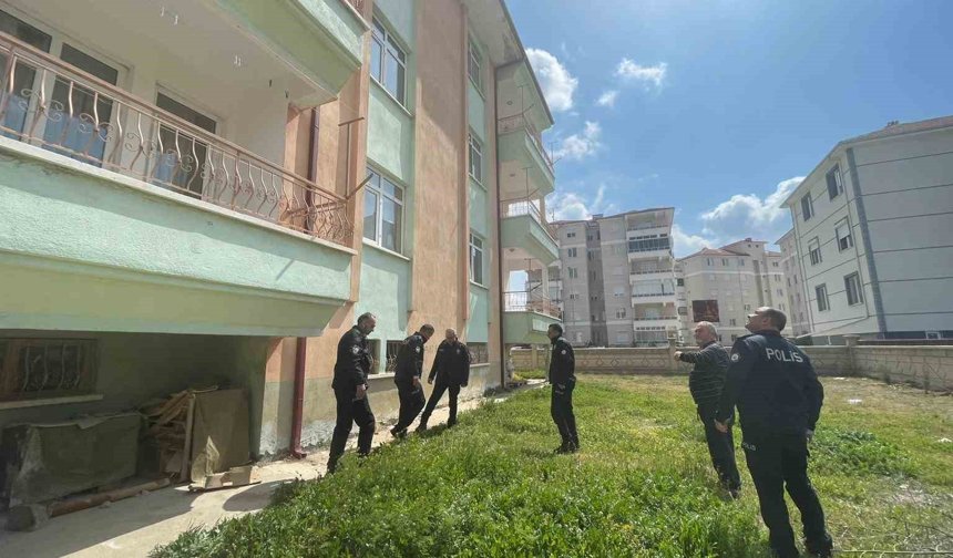 Pencereden düşen 3 yaşındaki çocuk yaralandı