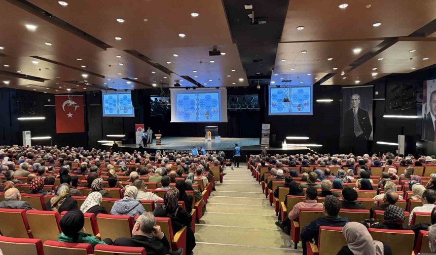 Bin 771 hacı adayına eğitim semineri verildi