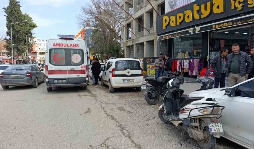 Motosikletin çarptığı yaya yaralandı