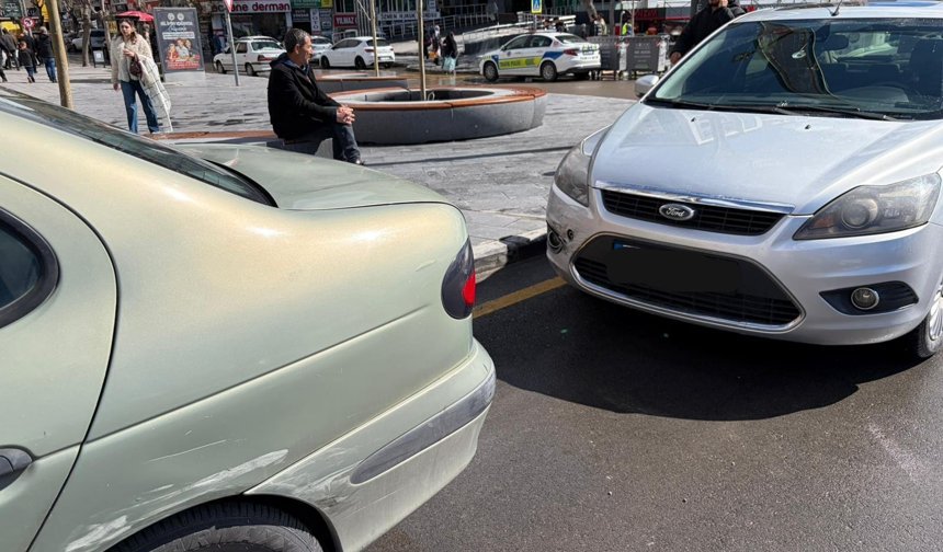 Niğde Cumhuriyet Meydanı’nda kaza