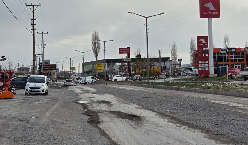 CHP Niğde'den yol çalışmasına sert tepki