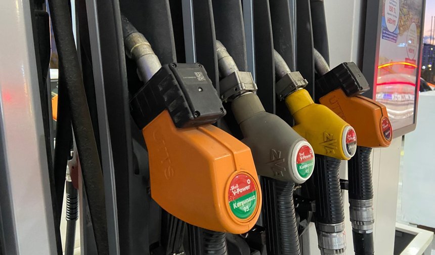 Akaryakıta büyük indirim pompalara yansıdı