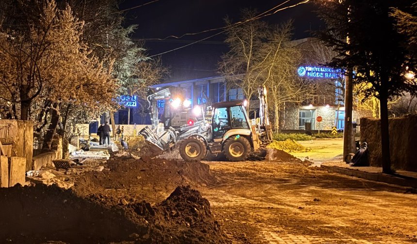 Niğde’de o yol ulaşıma kapalı