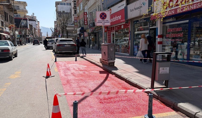 İstasyon Caddesi’nde esnafa yük indirme alanı düzenlemesi