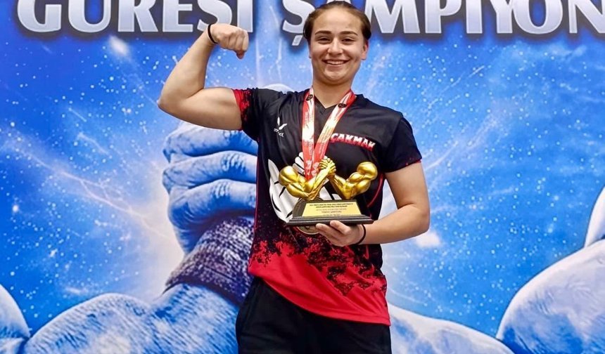Niğdeli Elif Çakmak Türkiye Şampiyonu oldu