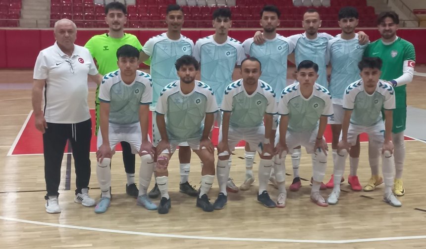 ÖHÜ Futsal takımından ikincilik başarısı