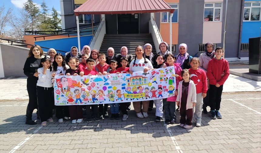 Niğde’de velilerden 23 Nisan’a anlamlı dokunuş