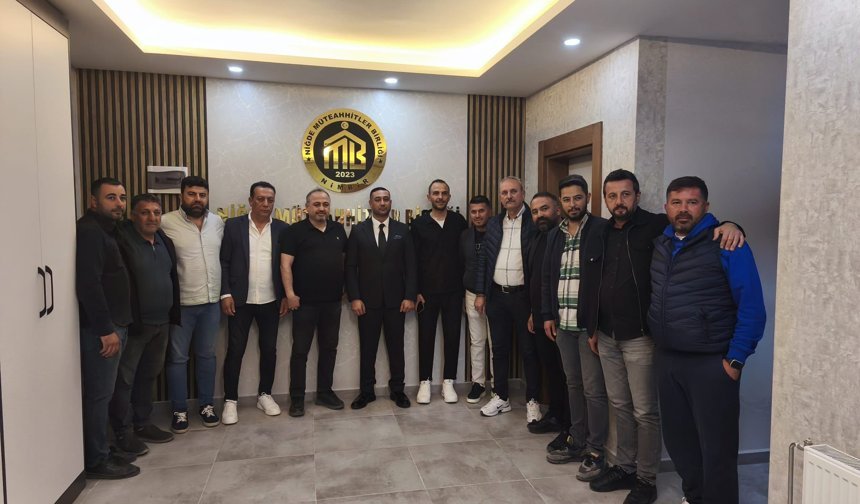 Niğde Müteahhitler Birliği’nde başkan değişimi