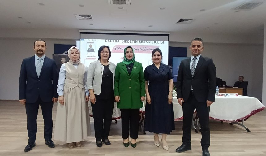 Niğde’de “Okullarda Şiddetin Sessiz Çığlığı” paneli düzenlendi