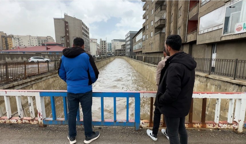 10 yıl sonra gelen görsel şölen