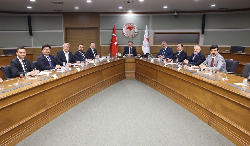 Niğde heyetinden Tarım ve Orman Bakanı İbrahim Yumaklı’ya çıkartma