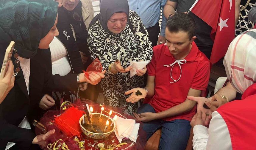 Engelli bireylere asker kınası yakıldı