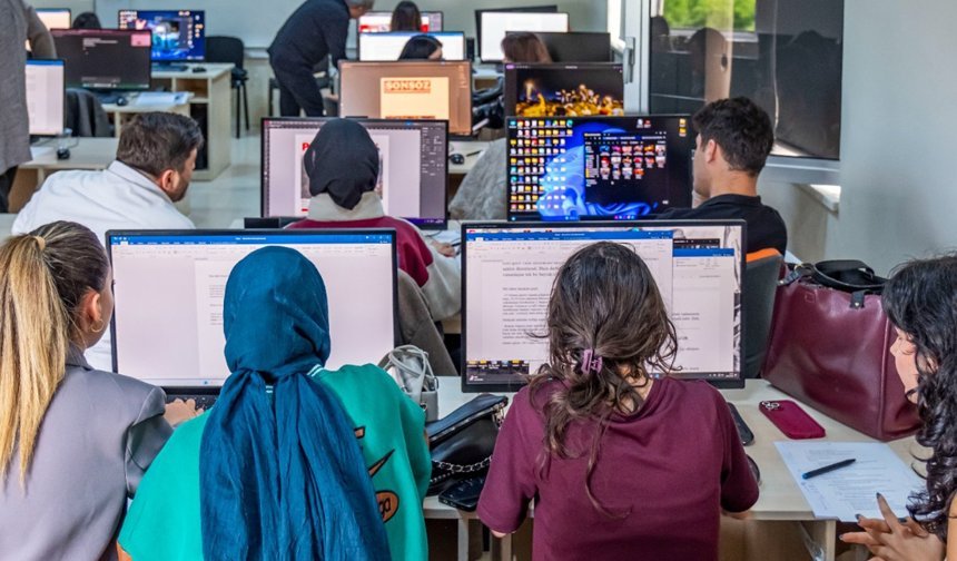 Geleceğin gazetecilerinden 15 Temmuz manşetleri
