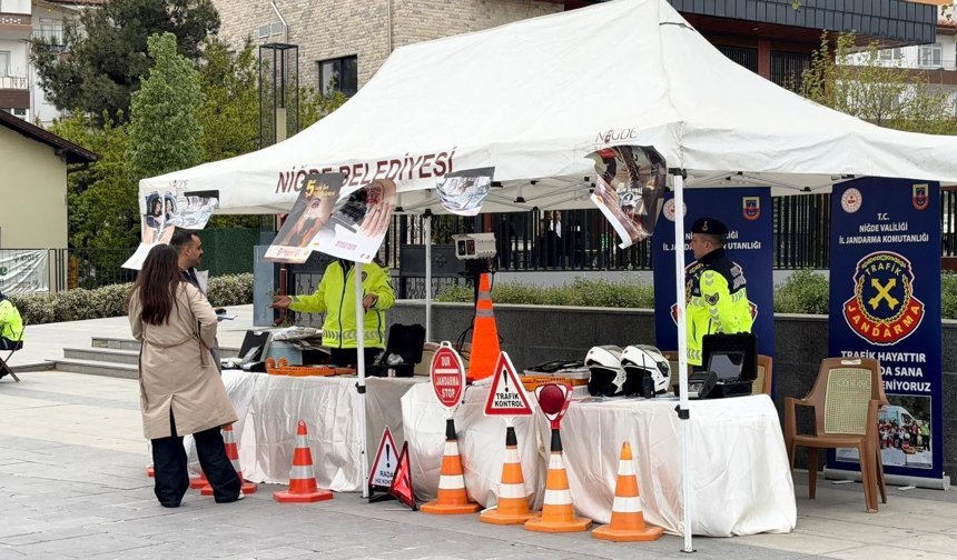 Niğde’de Trafik Haftası standı kuruldu
