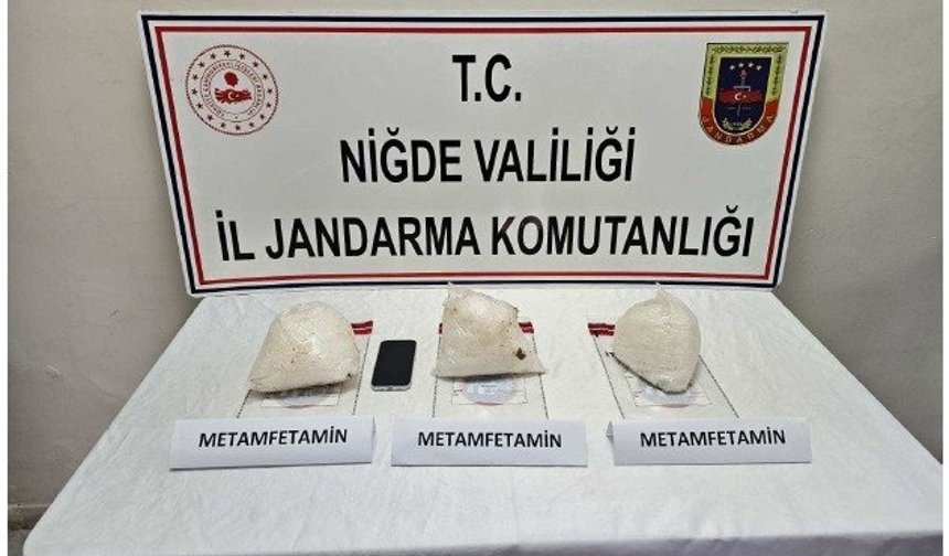 Kemerhisar’da 3 kilo uy*uşturucu ele geçirildi!