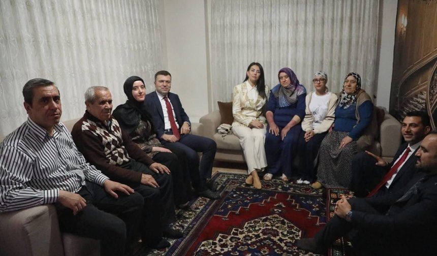 Niğde’de doğal gaz patlamasından yaralanan aileye ziyaret