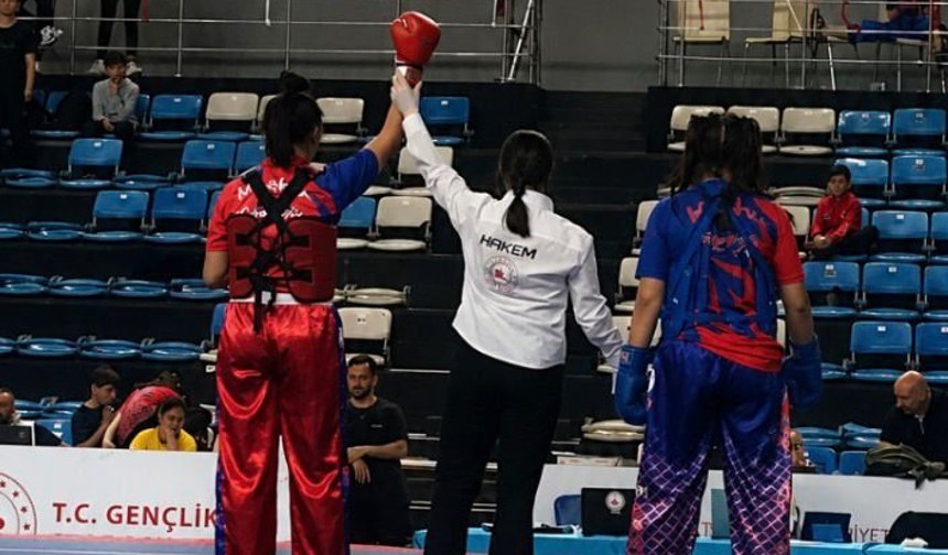 Anneler Günü'nün en anlamlı hediyesi ringden geldi